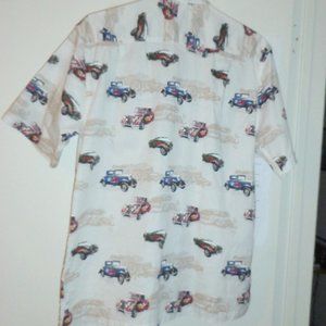 Traders Sport Men Vintage Cars Shirt - Button down front - Size M